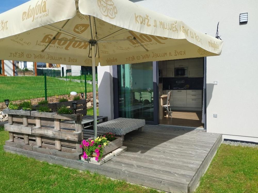 Apartman Dasa Frymburk Exteriér fotografie